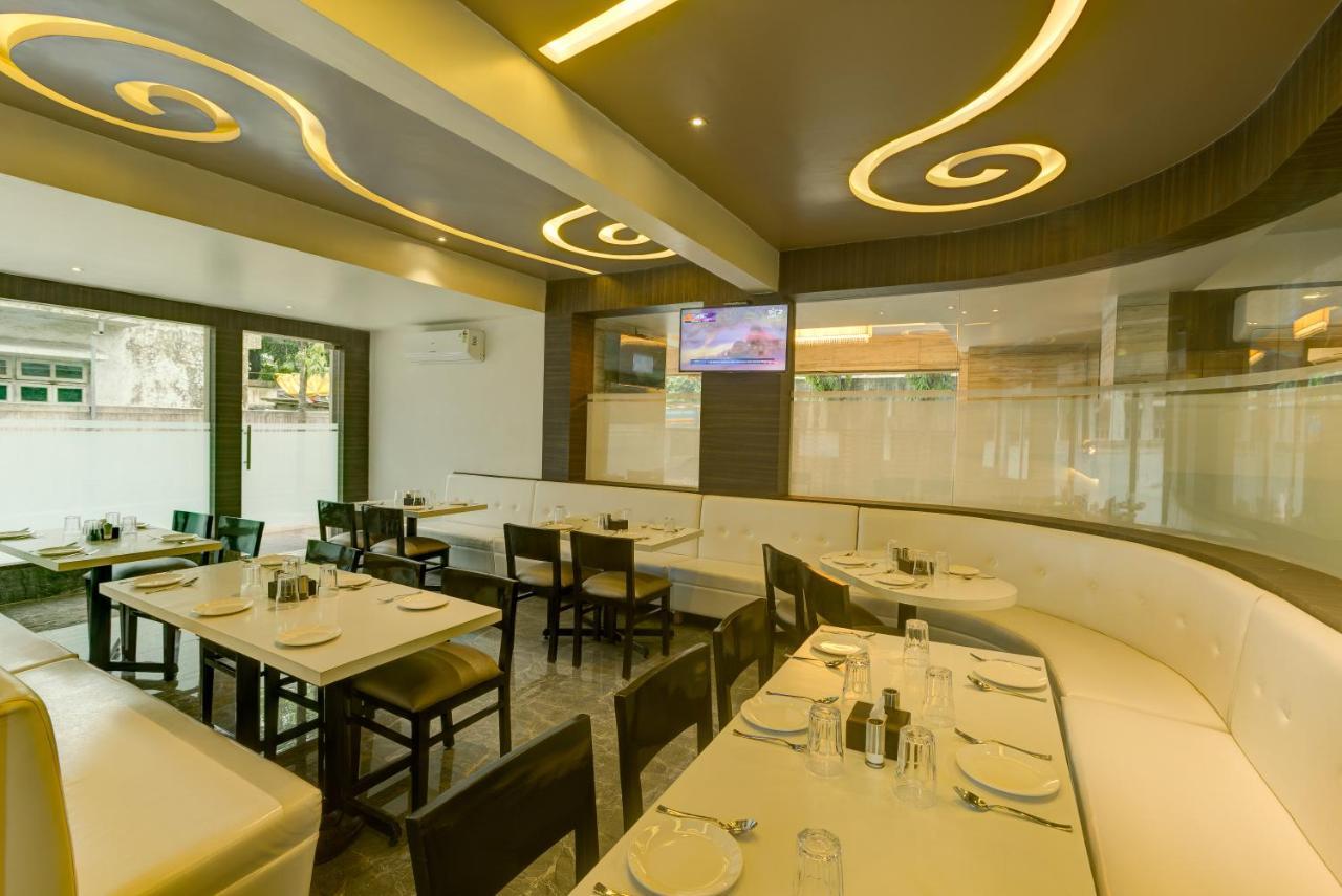 Crown Inn Panvel Dış mekan fotoğraf